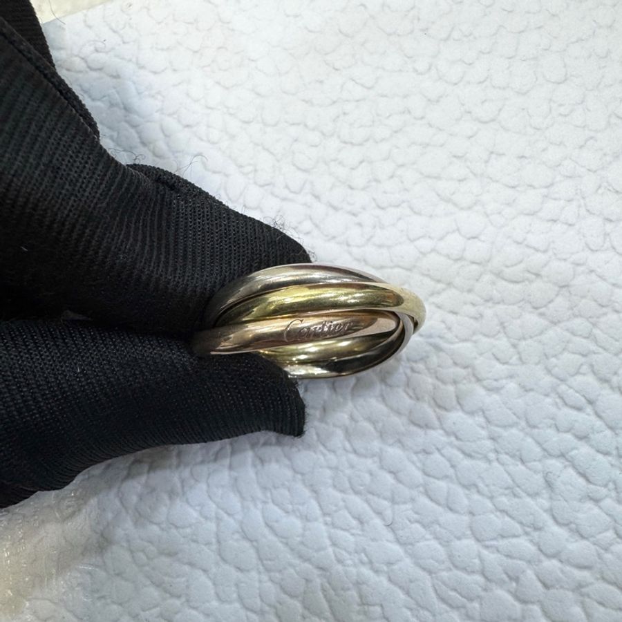 卡地亞Cartier 18K三色金Trinity小型款三環戒指CRB4235155 經典永恆現貨 💍-11