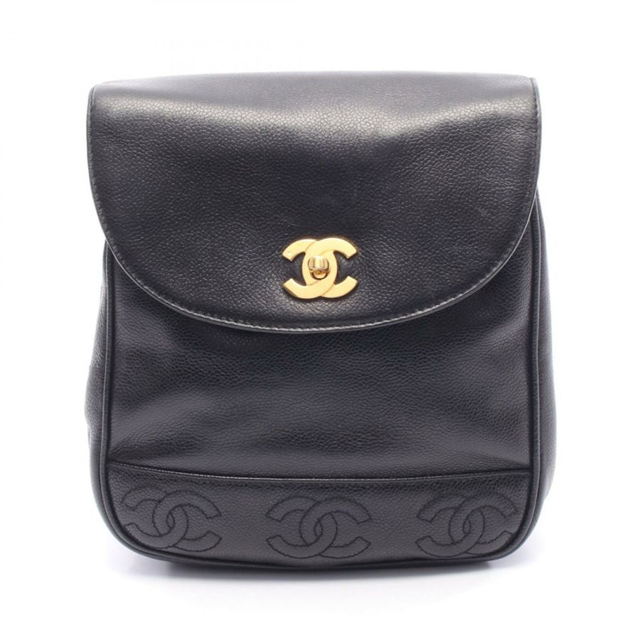 香奈兒 (CHANEL) 三重 COCO 標誌雙肩包,粒面小牛皮,黑色,金色五金,二手 CC-0