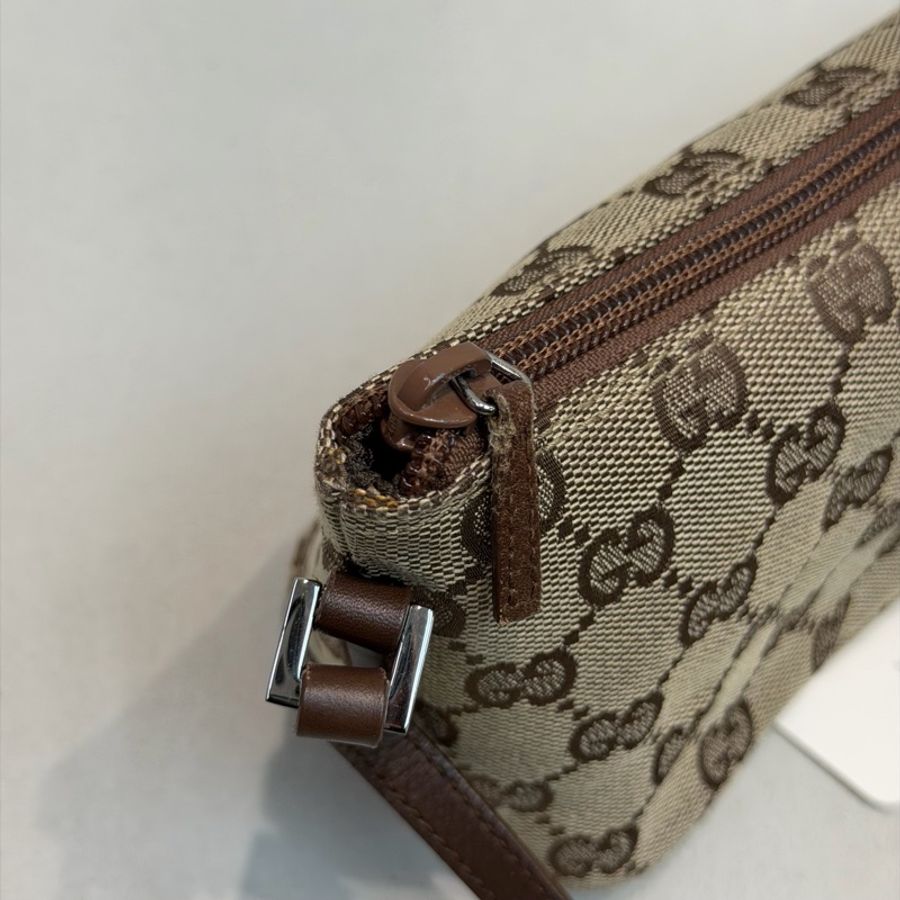 Gucci GG Canvas Boat Pouch 老花腋下包 XA485-15