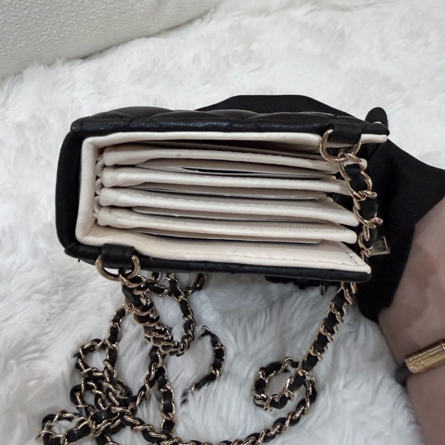 Chanel/ 22B 書本造型卡片夾-9