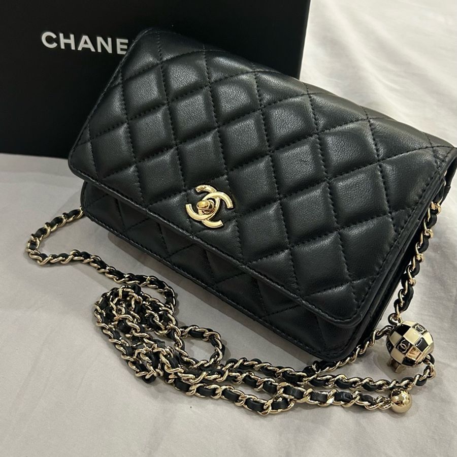 Chanel香奈兒二手限量足球WOC黑色淡金小羊皮-9