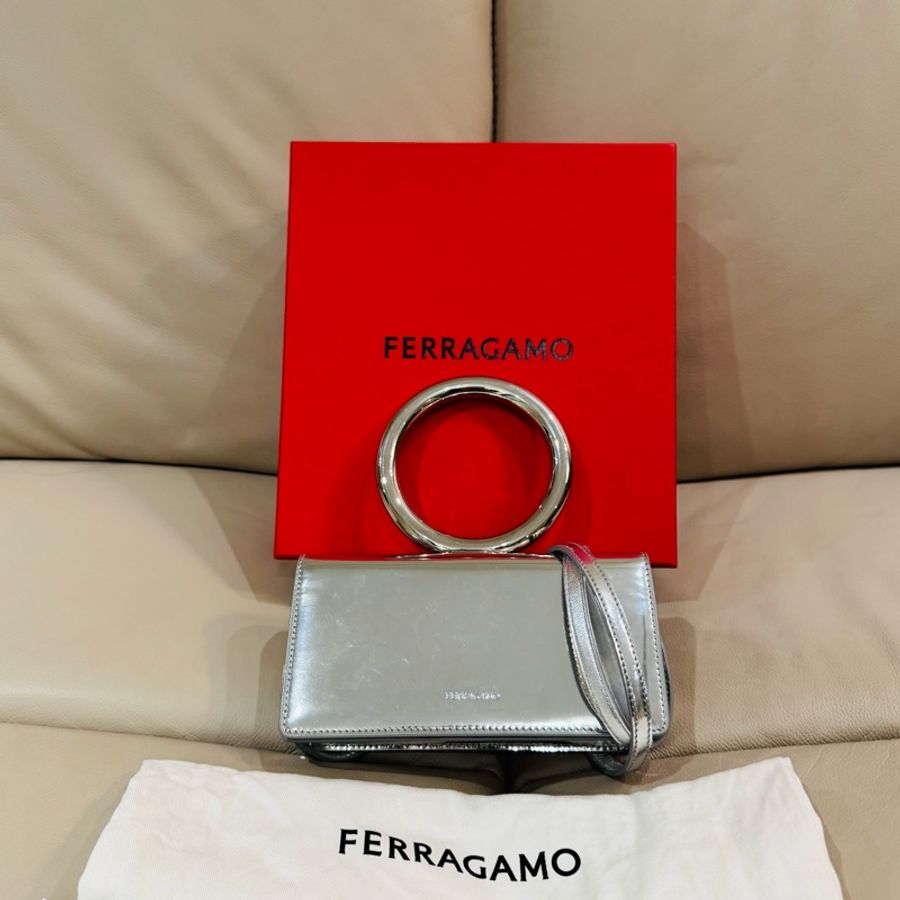 Ferragamo 菲拉格慕 銀色手提斜背包/二手美品-0