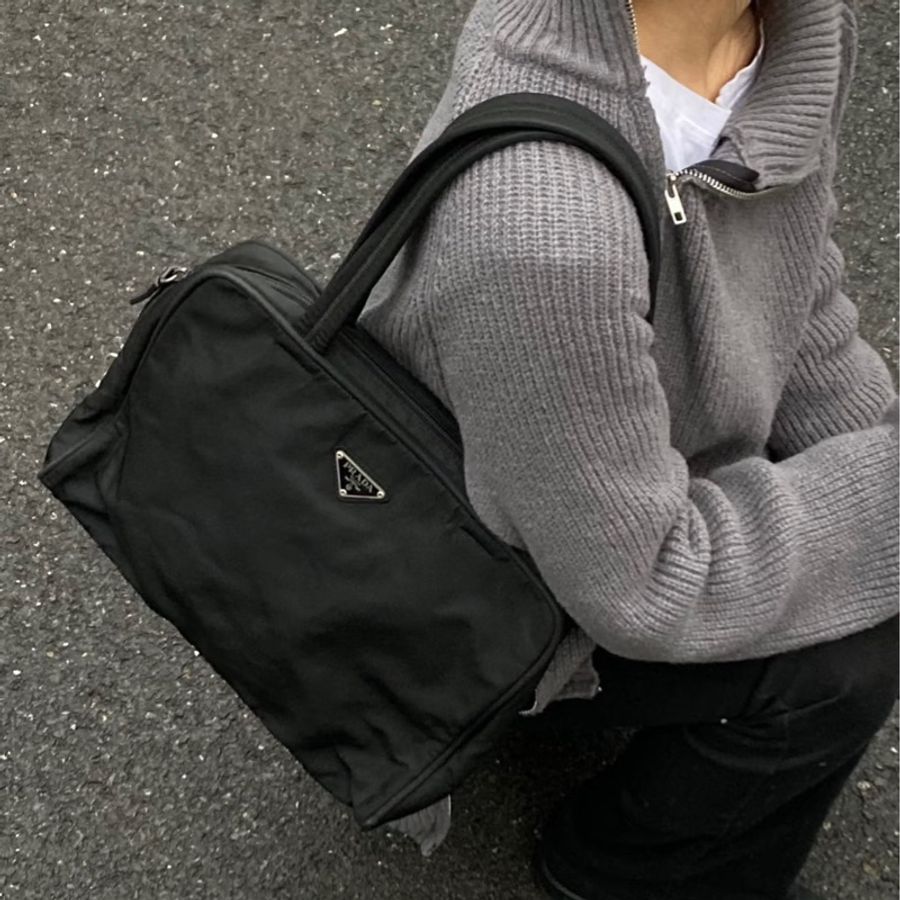《初。Vintage》 Prada 降落傘拼皮托特包-0
