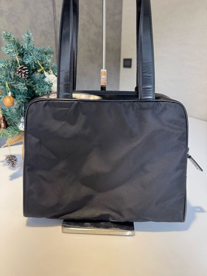 《初。Vintage》 Prada 降落傘拼皮托特包-4