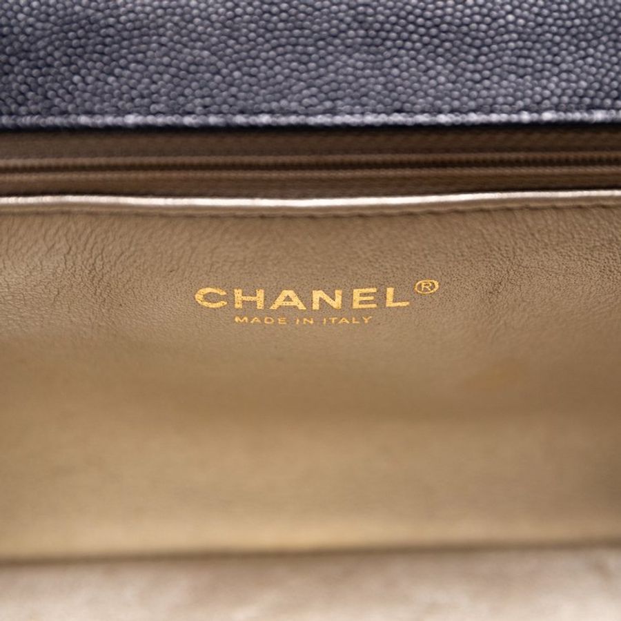 ST02 Chanel 船長金鍊條旋鎖魚子醬皮單肩包-12