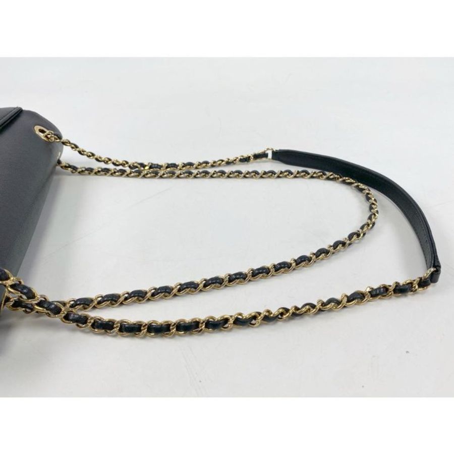 ST02 Chanel 船長金鍊條旋鎖魚子醬皮單肩包-19