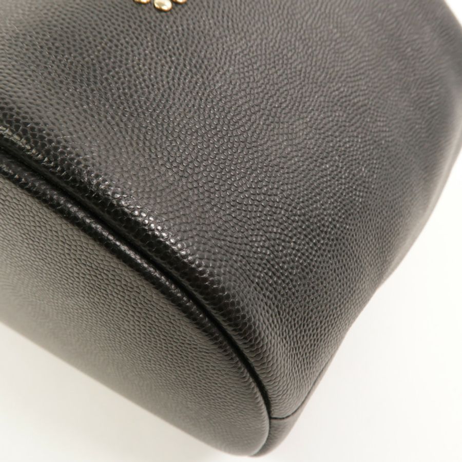 CHANEL 牛皮皮革Bucket鏈帶肩背袋-13