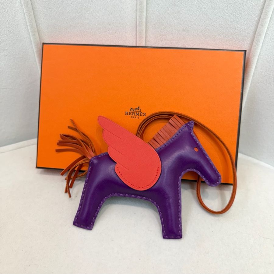 HERMES RODEO PEGASE MM 紫色飛馬皮革包包吊飾 X161-0