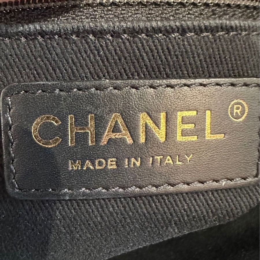 Chanel tote-5