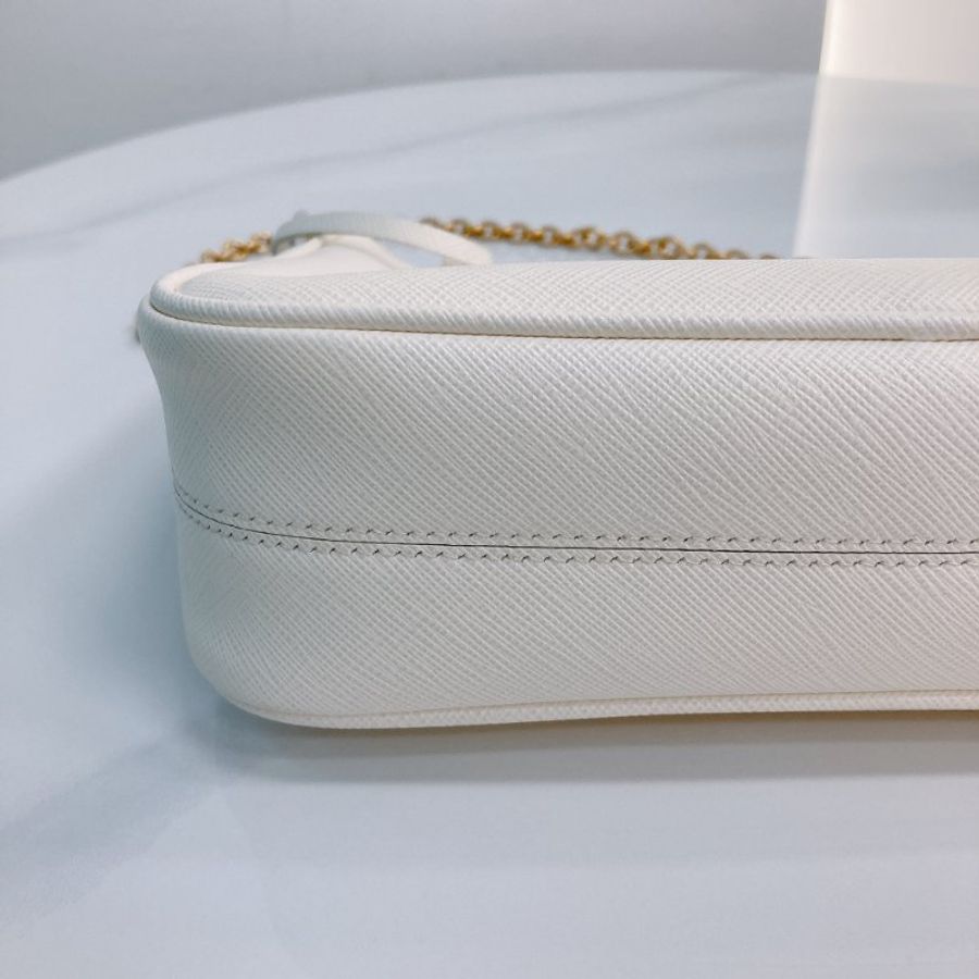 MS0730 Prada 普拉達 重改版本 十字牛皮紋 牛皮 腋下 斜背 粗肩帶 白色 金扣 Re-edition 2005 Saffiano Leather Bag with Strap White x GHW-10