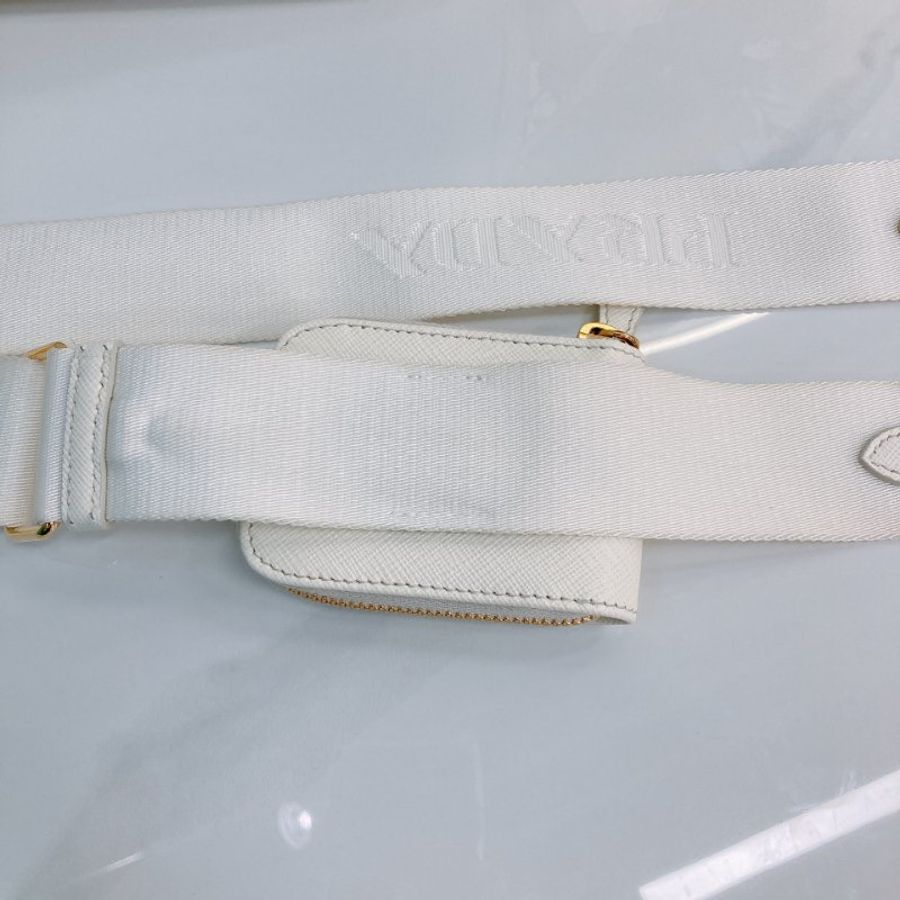 MS0730 Prada 普拉達 重改版本 十字牛皮紋 牛皮 腋下 斜背 粗肩帶 白色 金扣 Re-edition 2005 Saffiano Leather Bag with Strap White x GHW-29