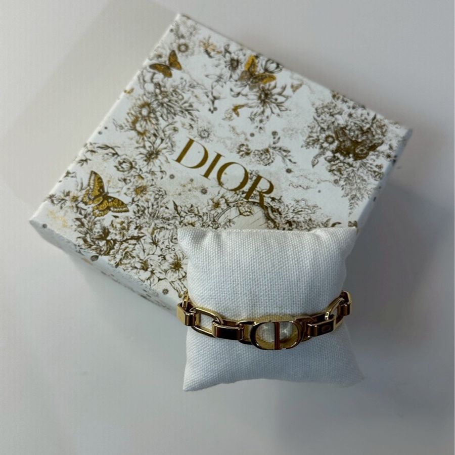 Dior| CD豬鼻扣手鍊-1