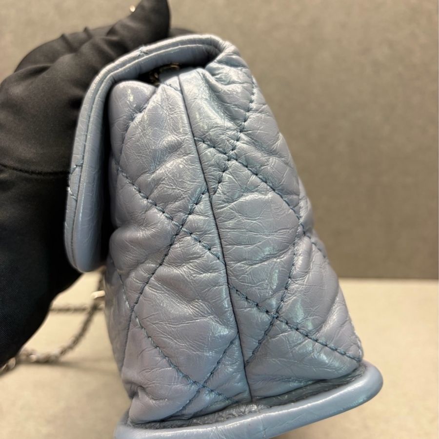 Chanel香奈兒 油蠟淡藍色牛皮 硬底盒子包 單肩銀鏈 流浪機場包 (底邊邊角有做過護理)-3
