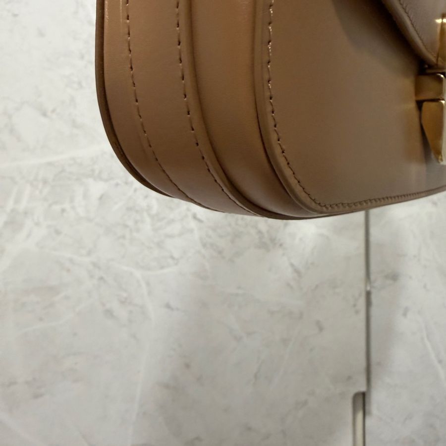 APC Grace Baguette Bag 法棍包 駝色-2