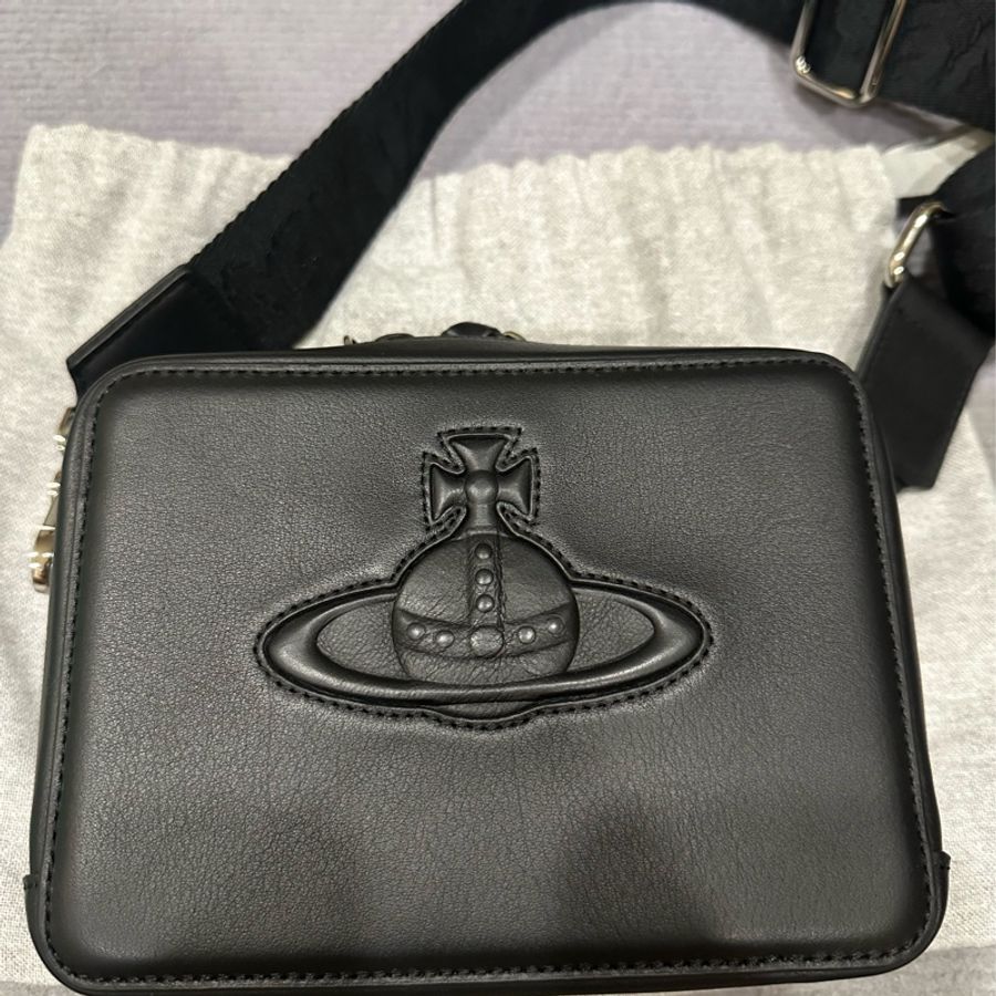 西太后Vivienne Westwood 皮革方型相機包-5
