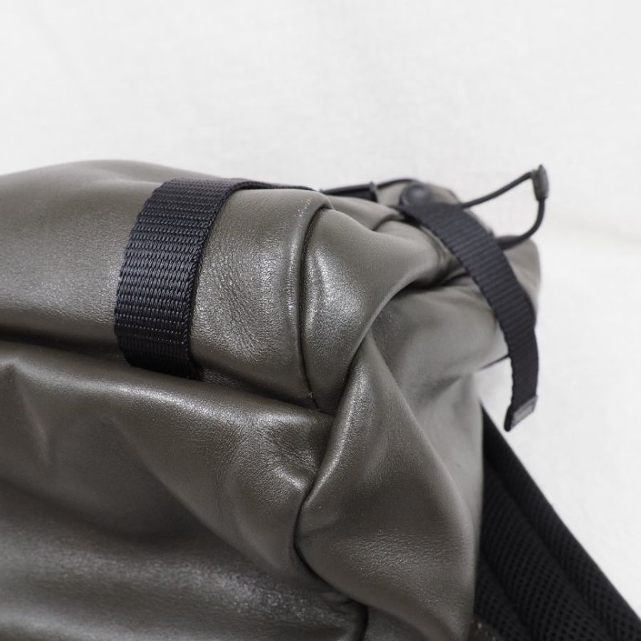 Prada Backpack 普拉達男裝軍綠色真皮後背包-12