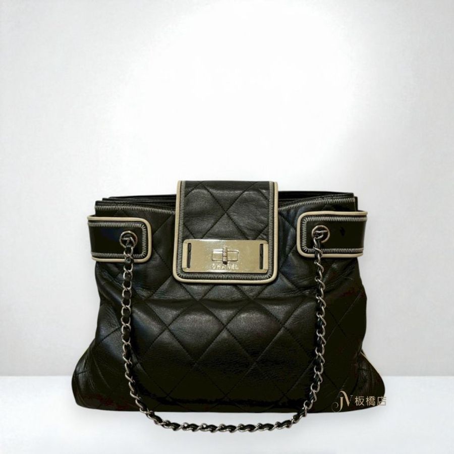 JS1233-CHANEL 黑色小羊皮絎縫下蓋肩背包A46047-0