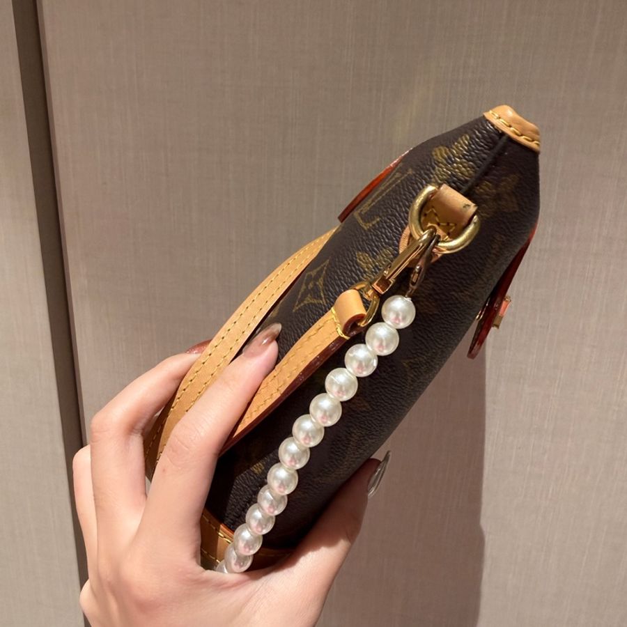 LV fold me-3