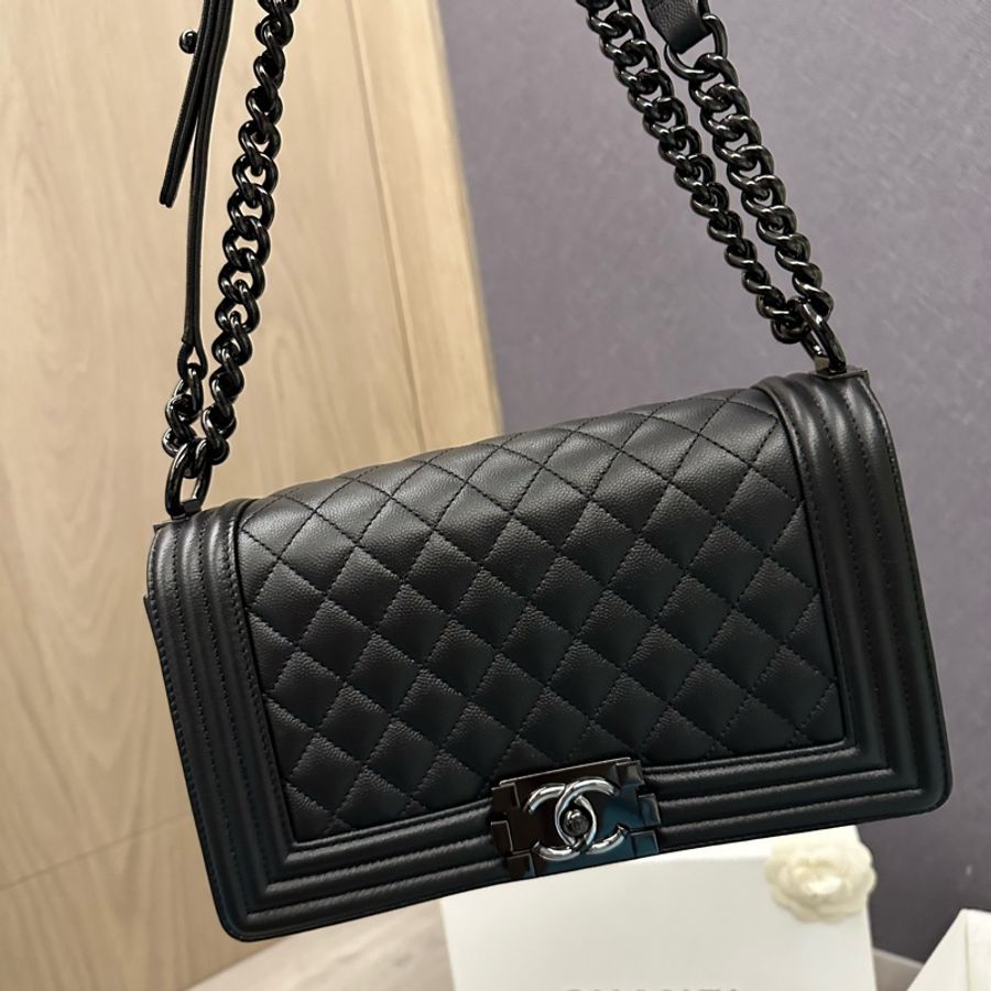 Chanel leboy 25cm so black-0