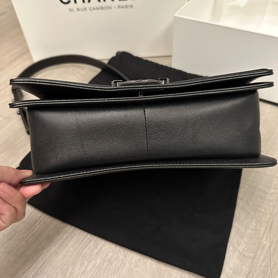 Chanel leboy 25cm so black-2