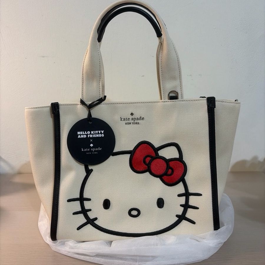 Hello Kitty x Kate Spade New York Kip Canvas Small Tote-5