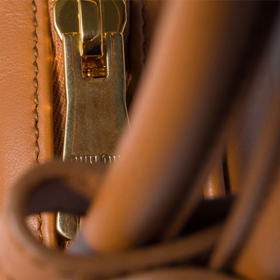 Miu Miu 女士 Beau 皮革包均碼碼23cm*10cm*11.5cm-3