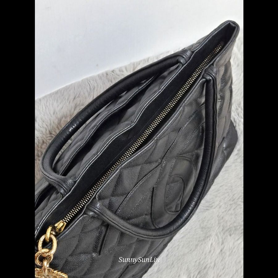 Chanel 香奈兒 復古大雙C金幣吊飾 希爾頓包 黑色荔枝紋牛皮托特包/肩背包-22