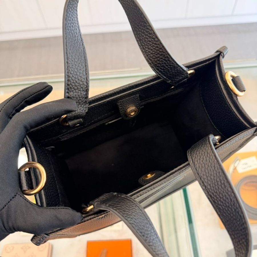 *SHIHNA名牌精品* Coach 荔枝皮手提斜背兩用托特包-5