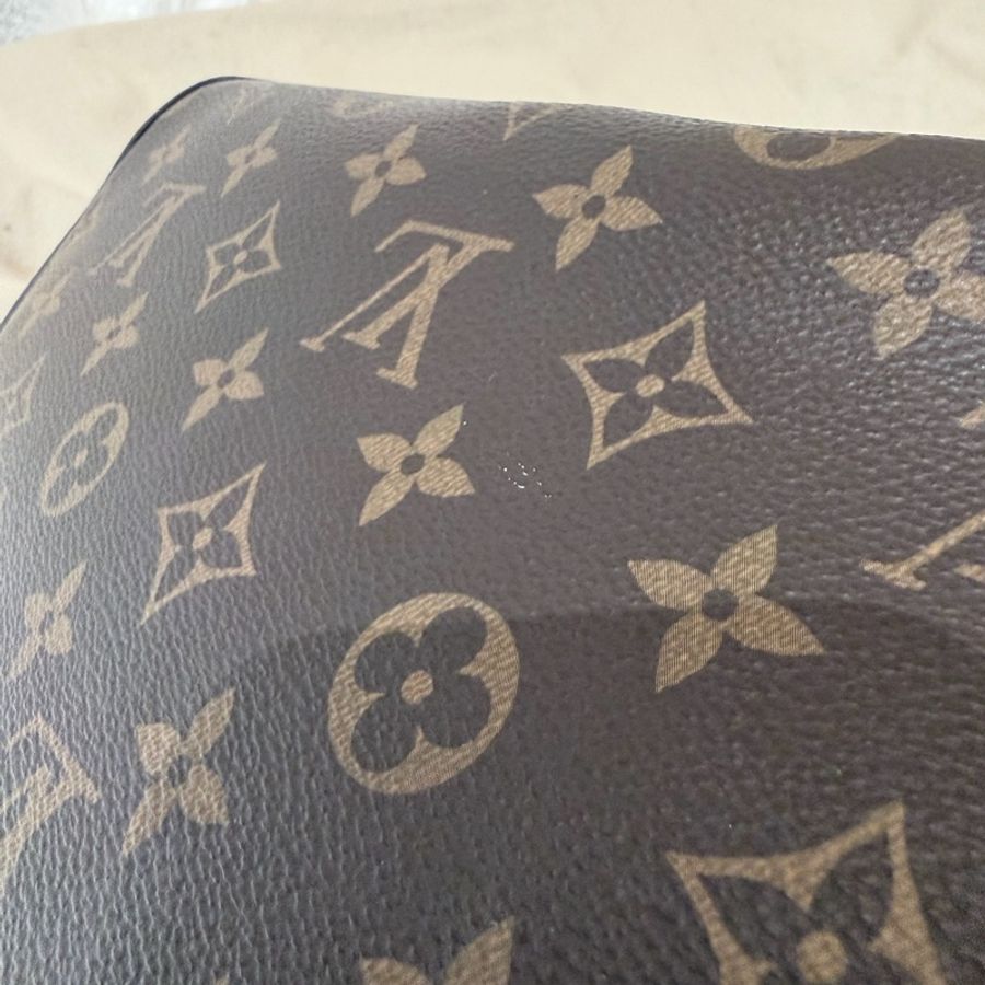 LV/ 黑水桶包-30