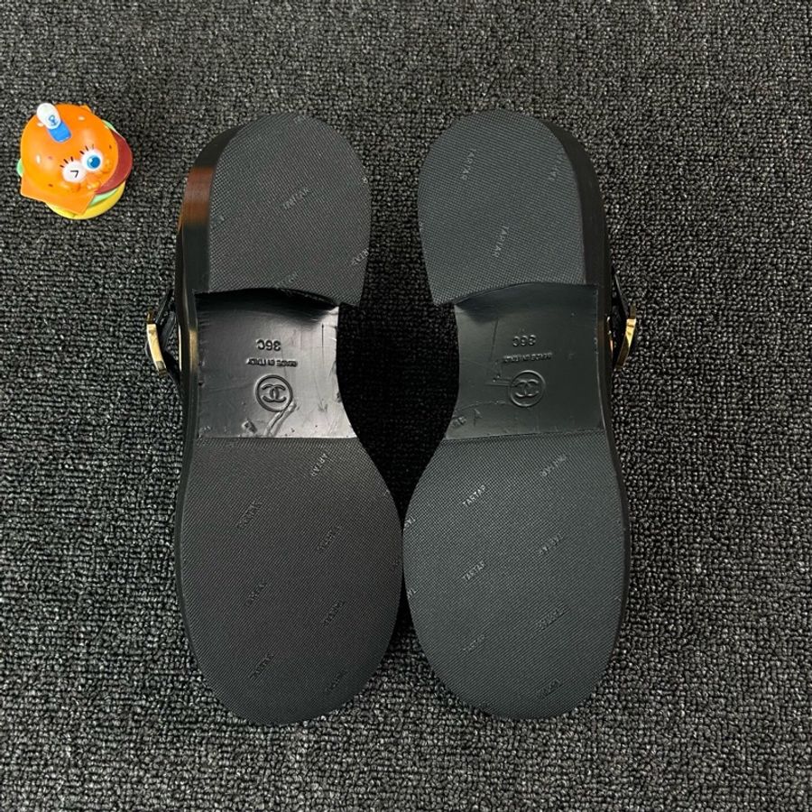 Chanel香奈兒黑色漆皮瑪麗珍鞋 尺碼：36  已貼底-7