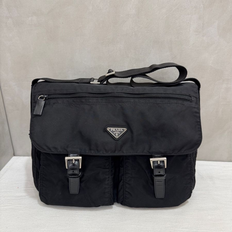 【赫蒂國際精品】Prada 普拉達 經典三角LOGO尼龍翻蓋雙扣中性斜背包/郵差包 vintage-2