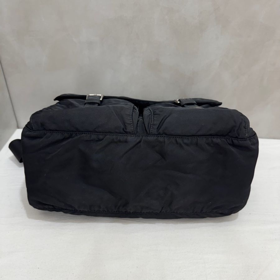 【赫蒂國際精品】Prada 普拉達 經典三角LOGO尼龍翻蓋雙扣中性斜背包/郵差包 vintage-7