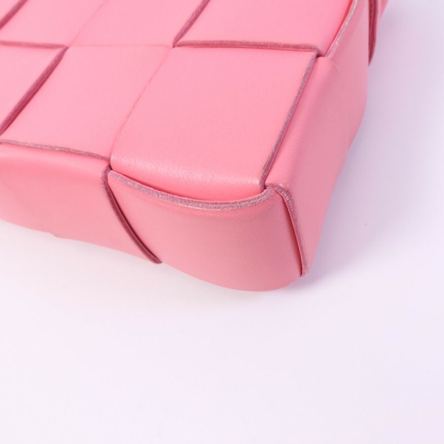 BOTTEGA VENETA 牛皮皮革Cassette肩背袋-12