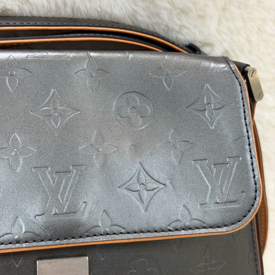 LV Webster Street 灰黑色單肩包 XC454-28