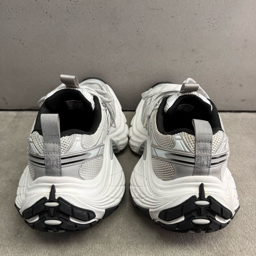 Balenciaga 白銀10XL 運動鞋-1