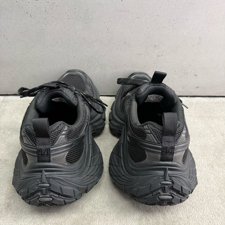 Balenciaga 上海限定黑色10XL 運動鞋-1