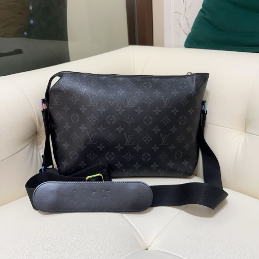 LV路易威登x 藤原浩聯名郵差包經典Monogram暗黑配色-2