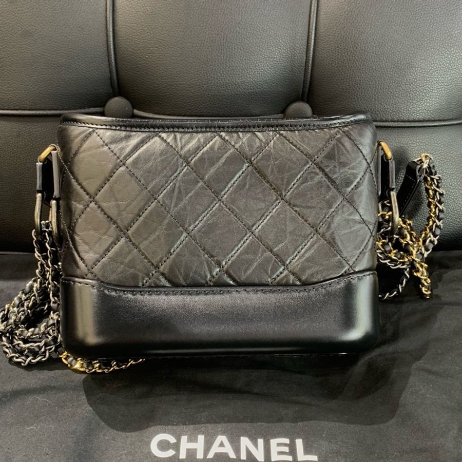 Chanel 香奈兒Gabrielle 流浪包黑金配色 牛皮 小號-2