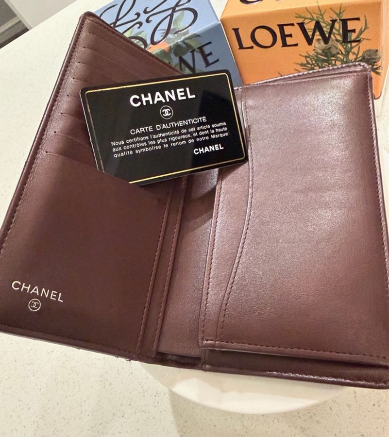 Chanel經典山形紋對開長夾-3