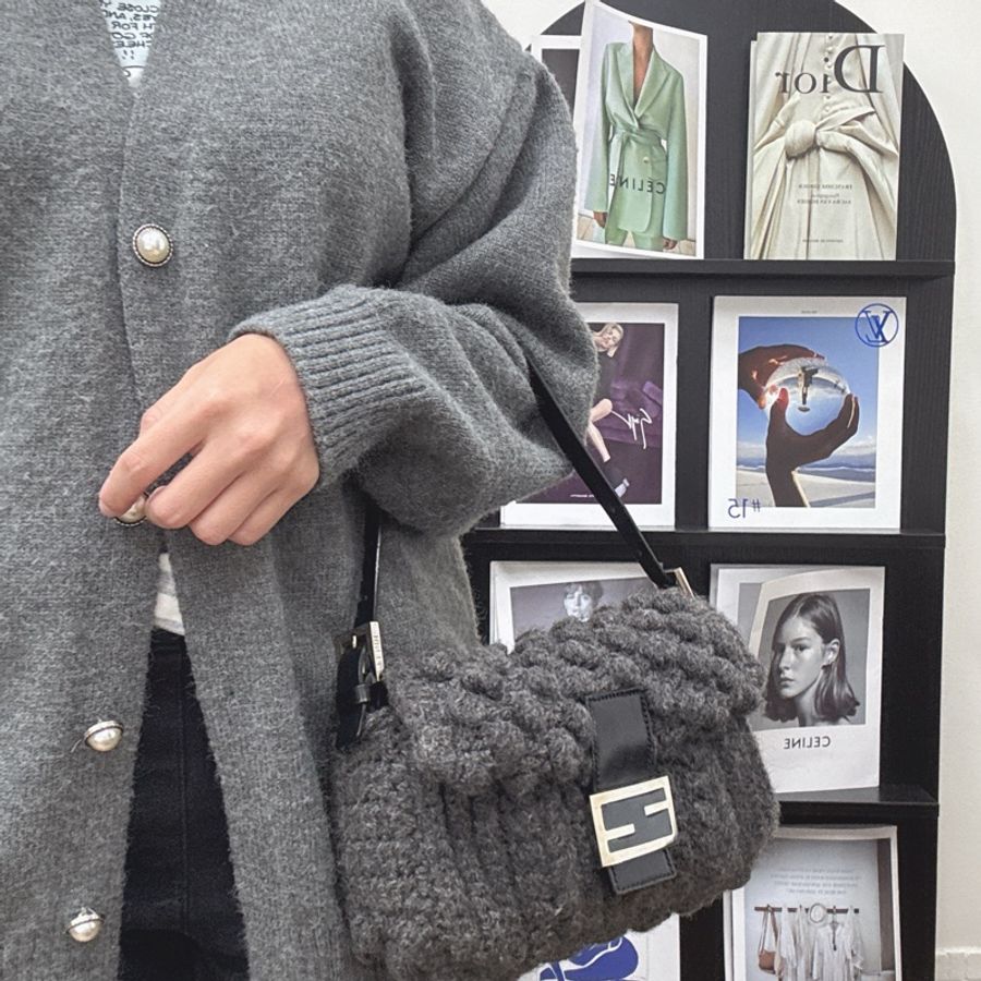 【赫蒂國際精品】Fendi Baguette 灰色毛線針織肩背包 手提包vintage 二手 中古-3