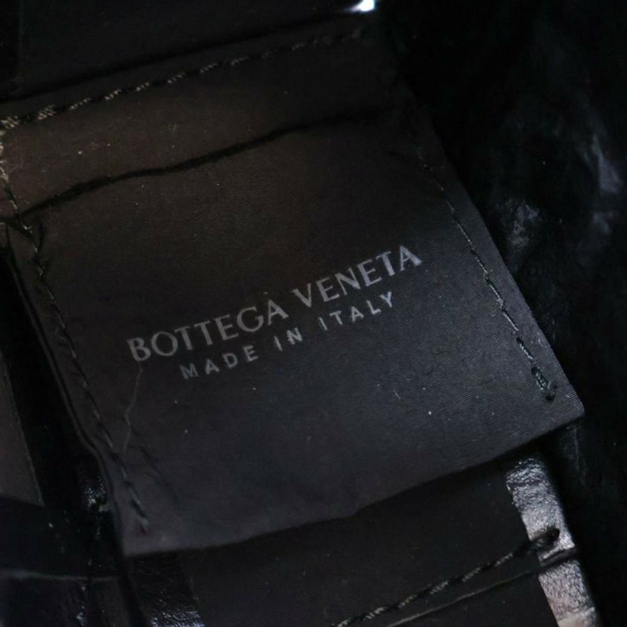 黑色 編織牛皮Cassette Bag 肩背包【BOTTEGA VENETA 寶緹嘉】 737950-4