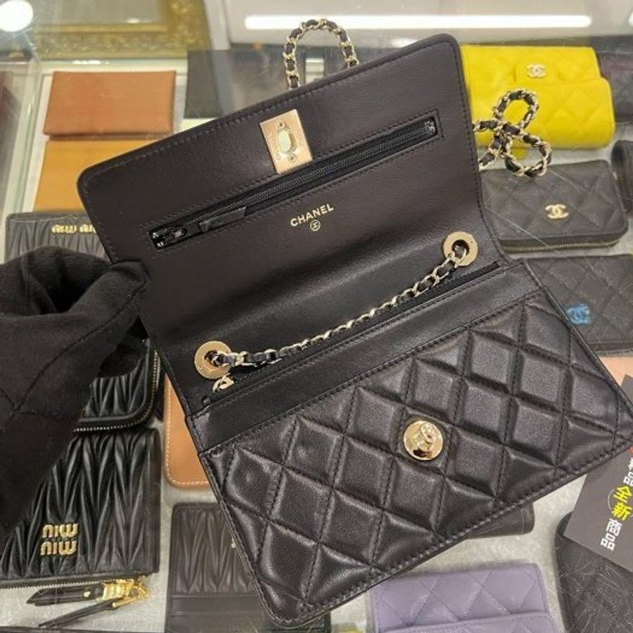 東區正精品㊣CHANEL TRENDY CC WOC A80982 全新黑色羊皮金鍊肩背包晚宴包斜背包 RZ6452-11