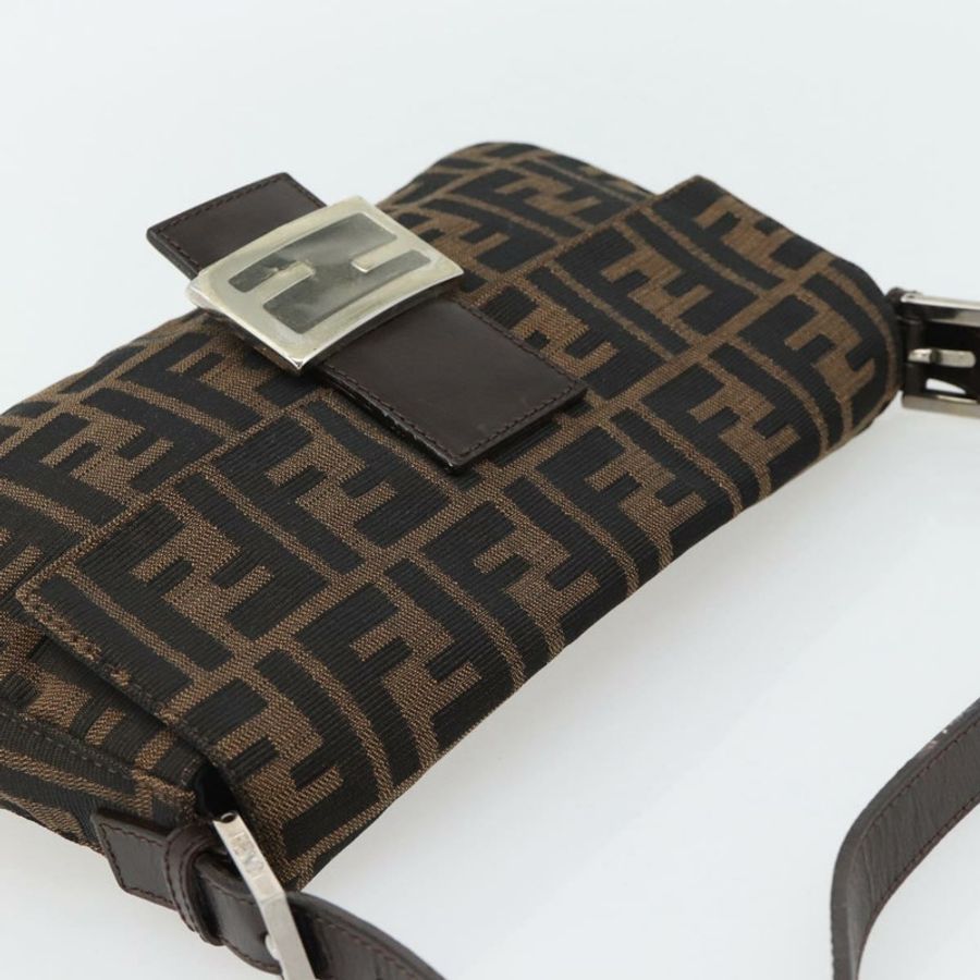 【日本直送】FENDI Zucca帆布Mamma Baguette單肩包 黑色棕色 正品 178872SAM-5