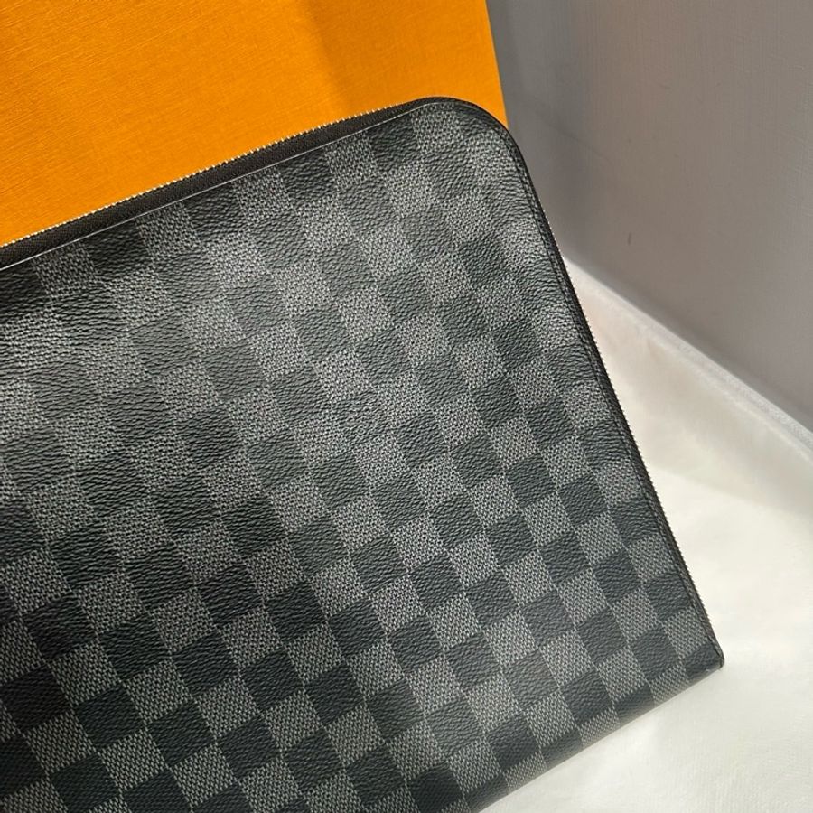 近全新🌟Louis Vuitton LV Portfolio 大手拿包 ｜Classic Trend CT精品｜台北東區實體-3