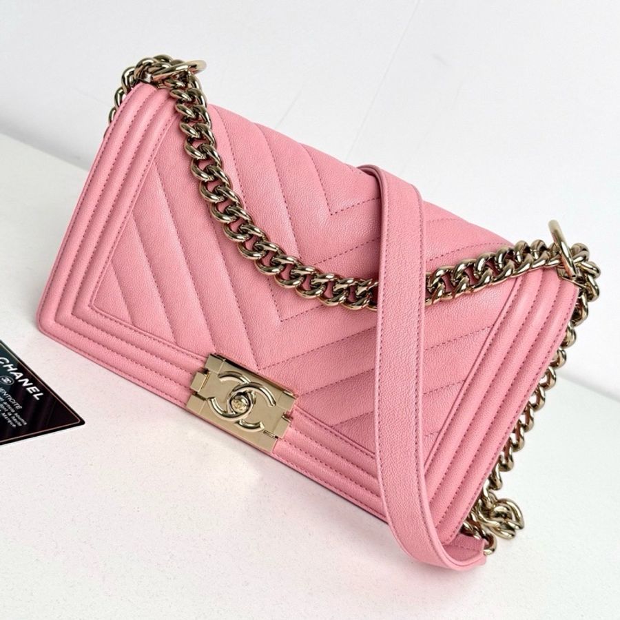 【全新品】Chanel 香奈兒 27開 櫻花粉金扣v紋荔枝牛皮Leboy中號鏈條包-2