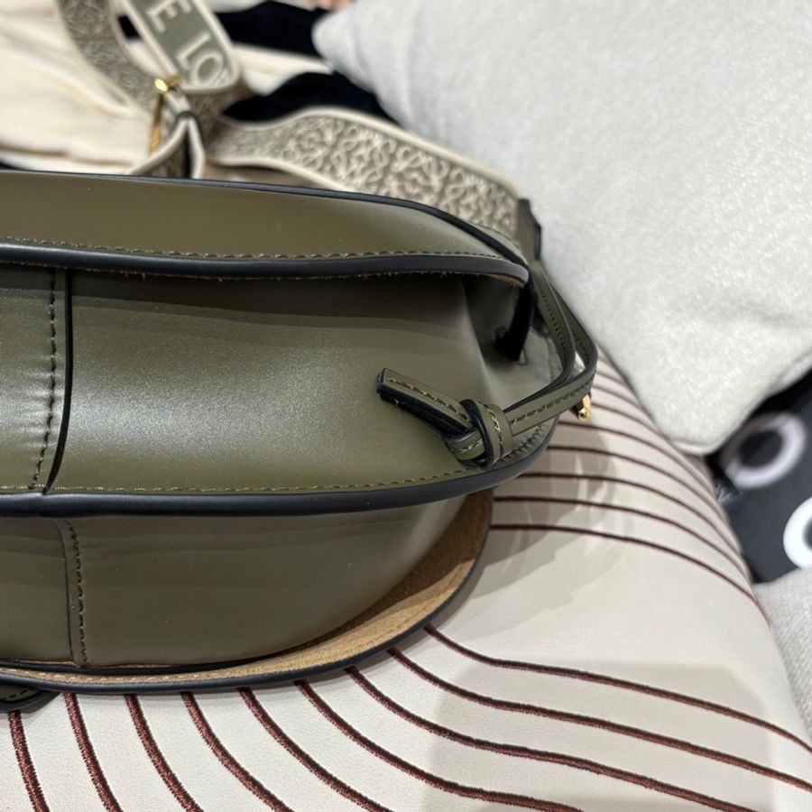 Loewe gate small calfskin ,-11