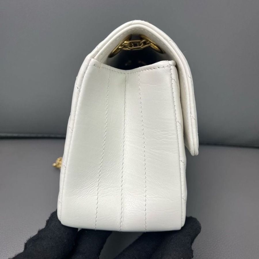 Chanel 2.55鏈條包 白金V紋 芯片款 鏈條肩帶 20*8*13cm 95新 配件塵袋-7