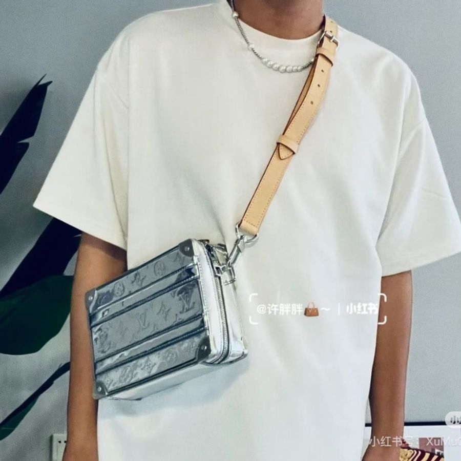 LV 芯片款 Handle trunk 銀色漆皮硬盒包 銀色鏡面 21*14.5*7 9新 配件肩帶 塵袋 盒子-1
