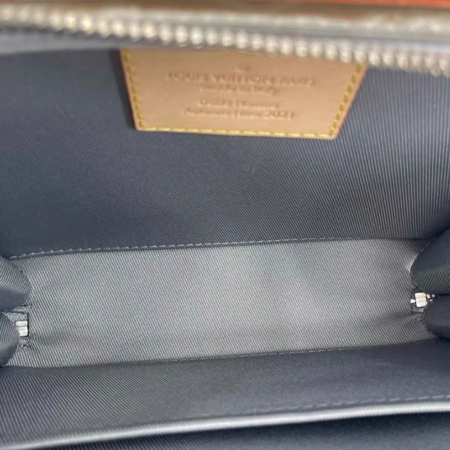 LV 芯片款 Handle trunk 銀色漆皮硬盒包 銀色鏡面 21*14.5*7 9新 配件肩帶 塵袋 盒子-6