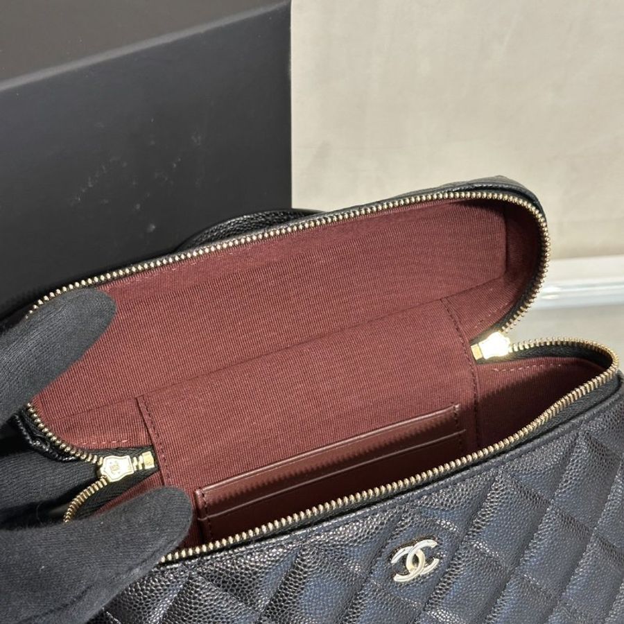 CHANEL LP粒面牛皮手提飯盒包 - 黑金-7